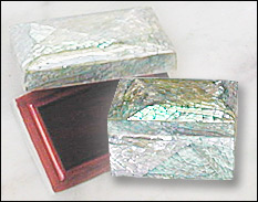 Green abalom shell craking design rectangular box.